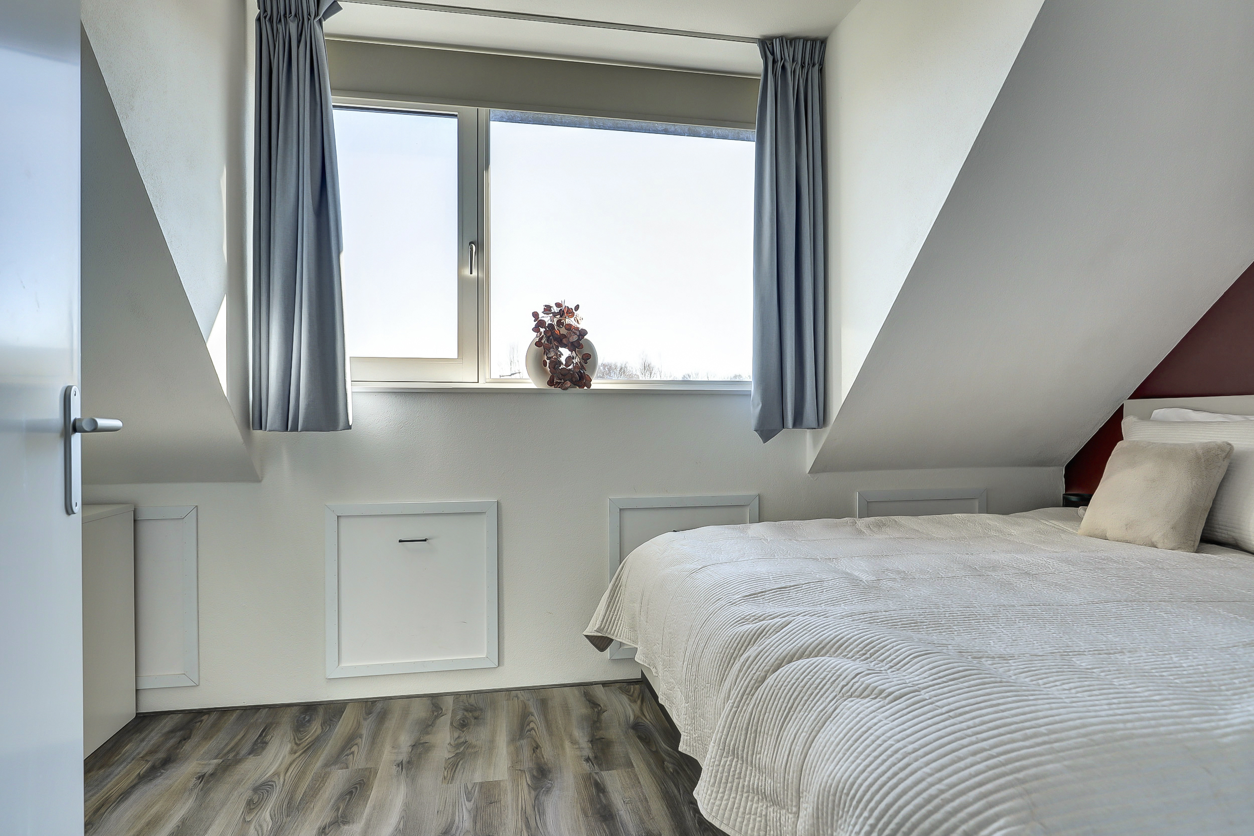 '$houseDetails->street_name'.' '.'$houseDetails->number'