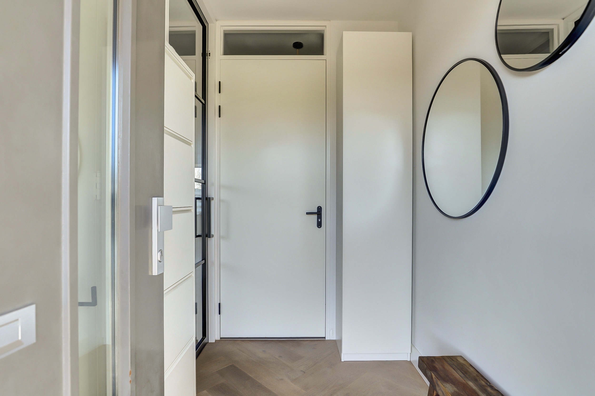 '$houseDetails->street_name'.' '.'$houseDetails->number'