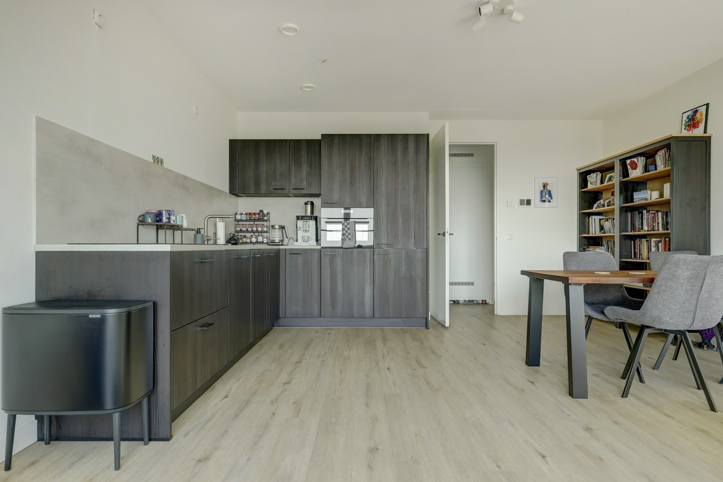 '$houseDetails->street_name'.' '.'$houseDetails->number'