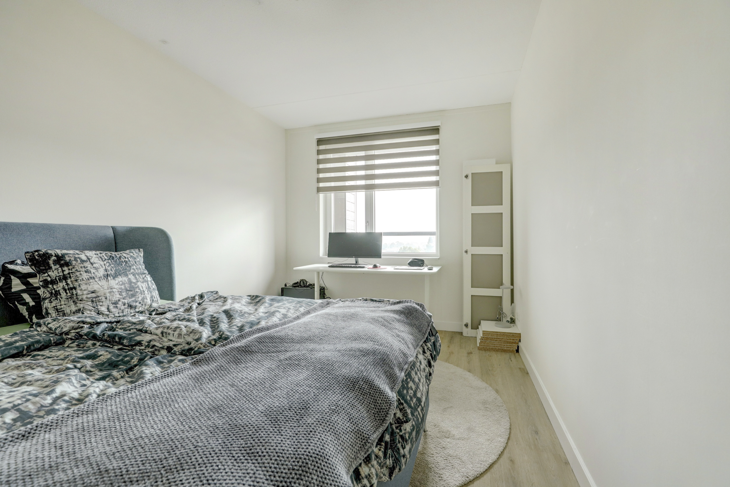 '$houseDetails->street_name'.' '.'$houseDetails->number'