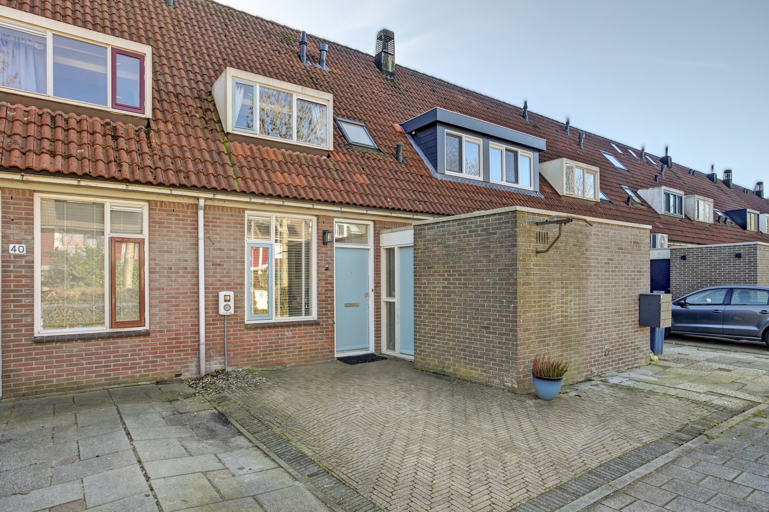 '$houseDetails->street_name'.' '.'$houseDetails->number'