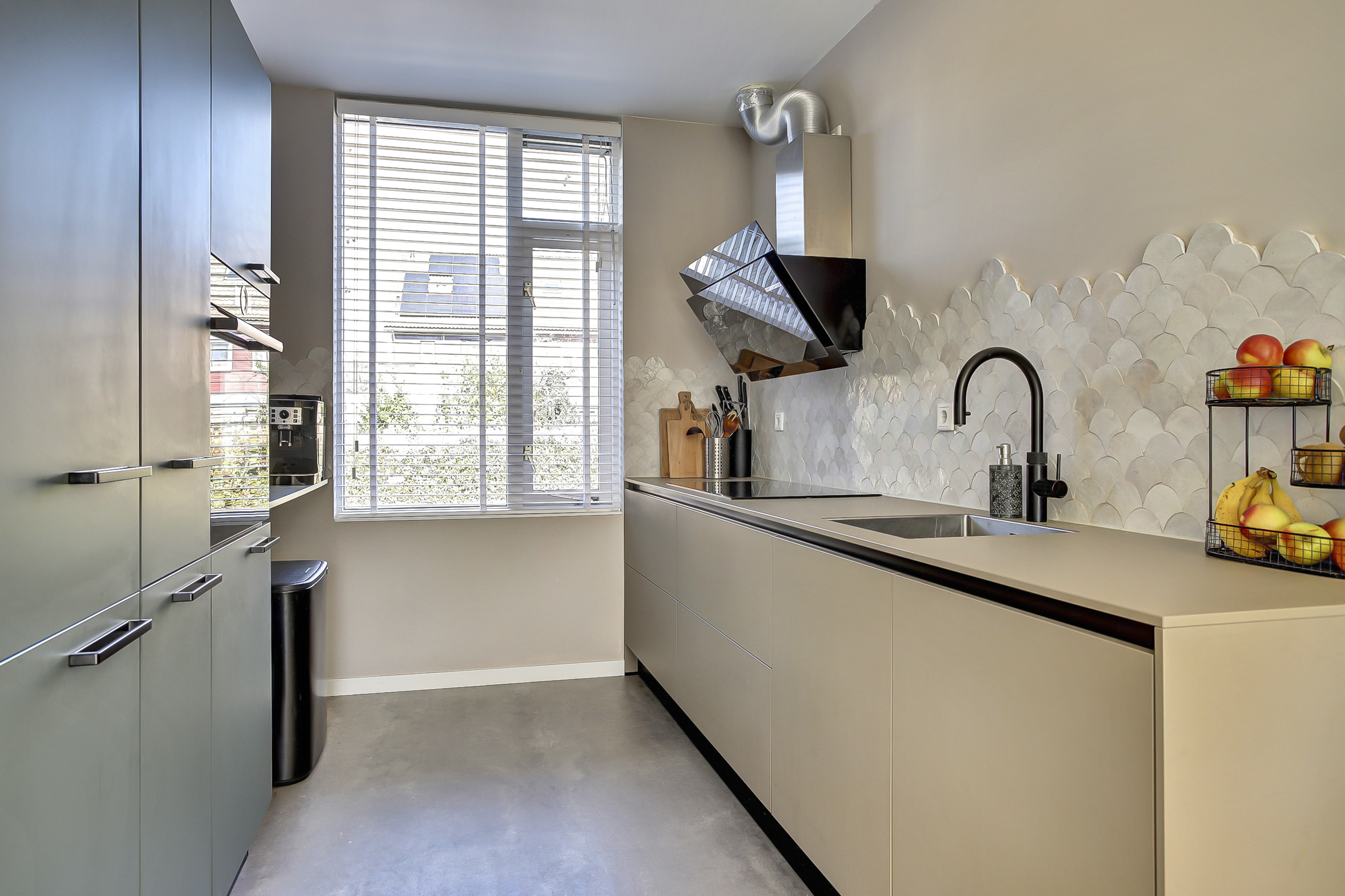 '$houseDetails->street_name'.' '.'$houseDetails->number'