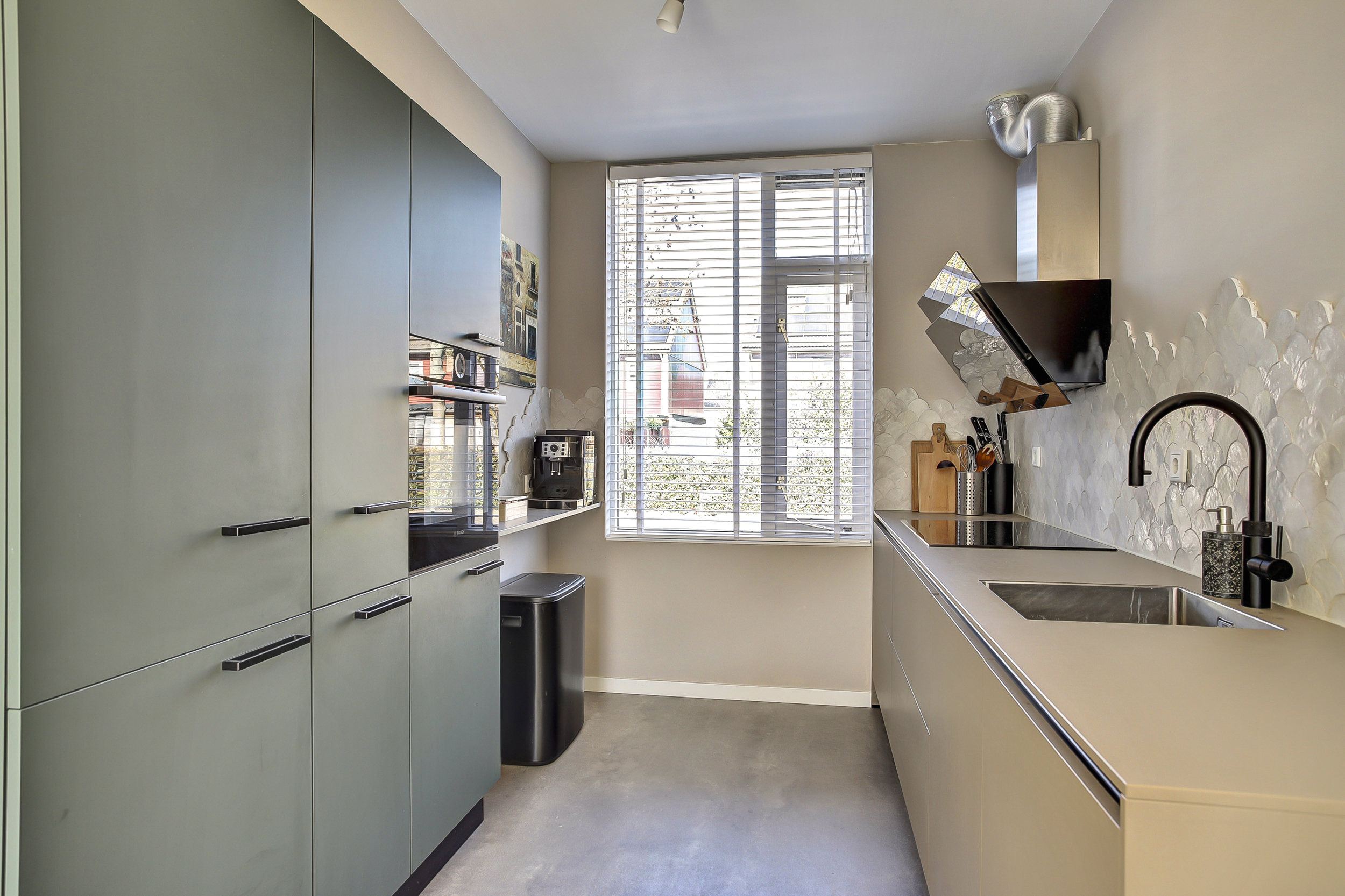 '$houseDetails->street_name'.' '.'$houseDetails->number'