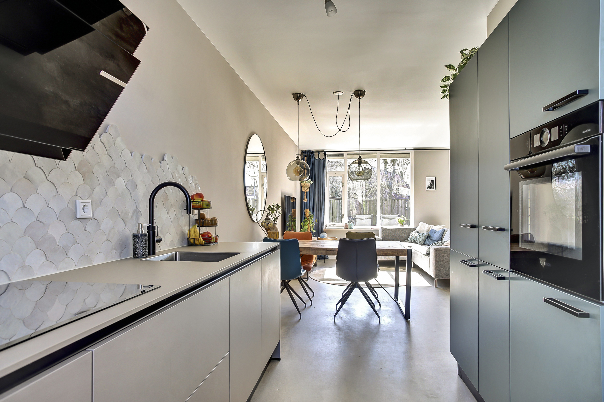 '$houseDetails->street_name'.' '.'$houseDetails->number'