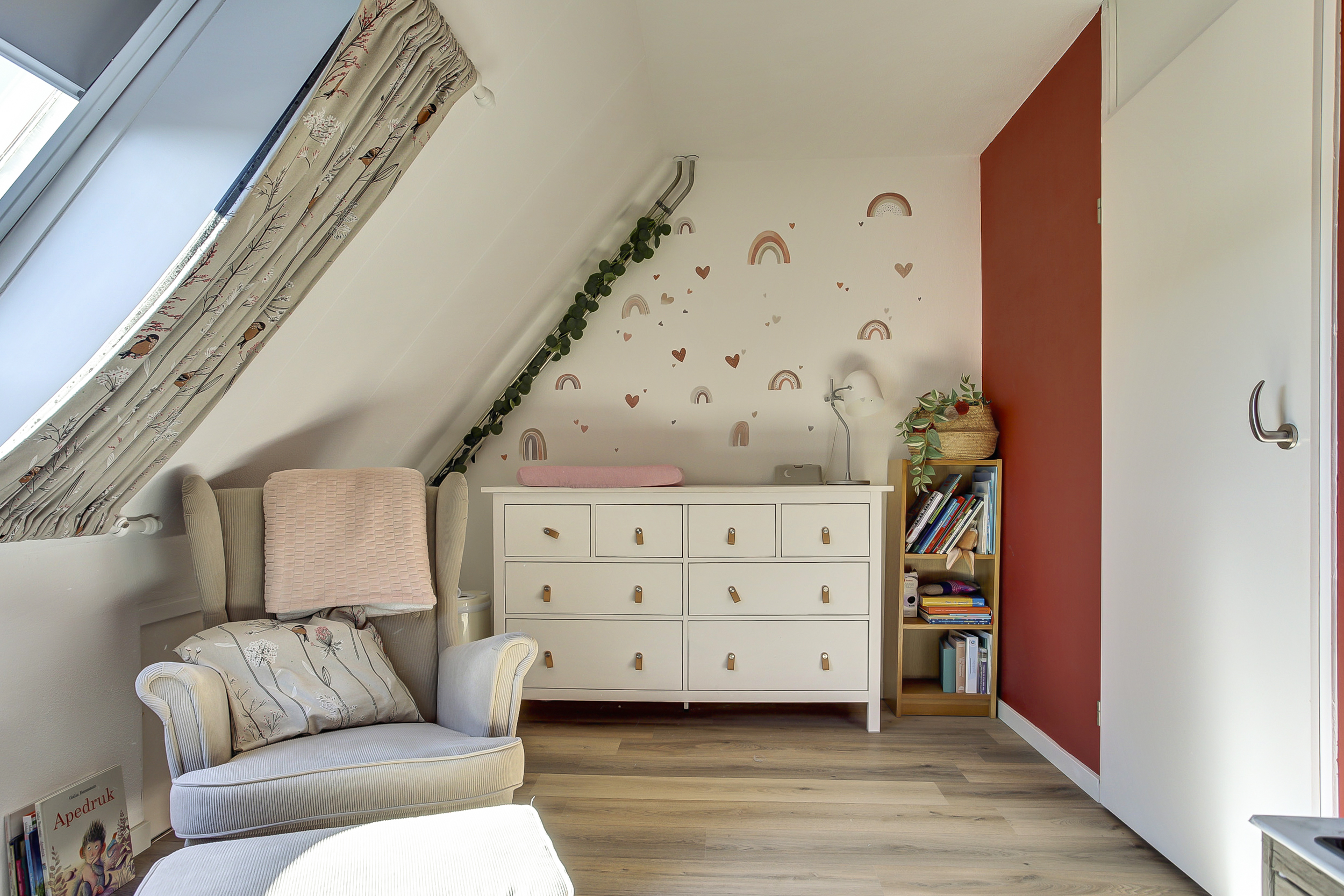 '$houseDetails->street_name'.' '.'$houseDetails->number'