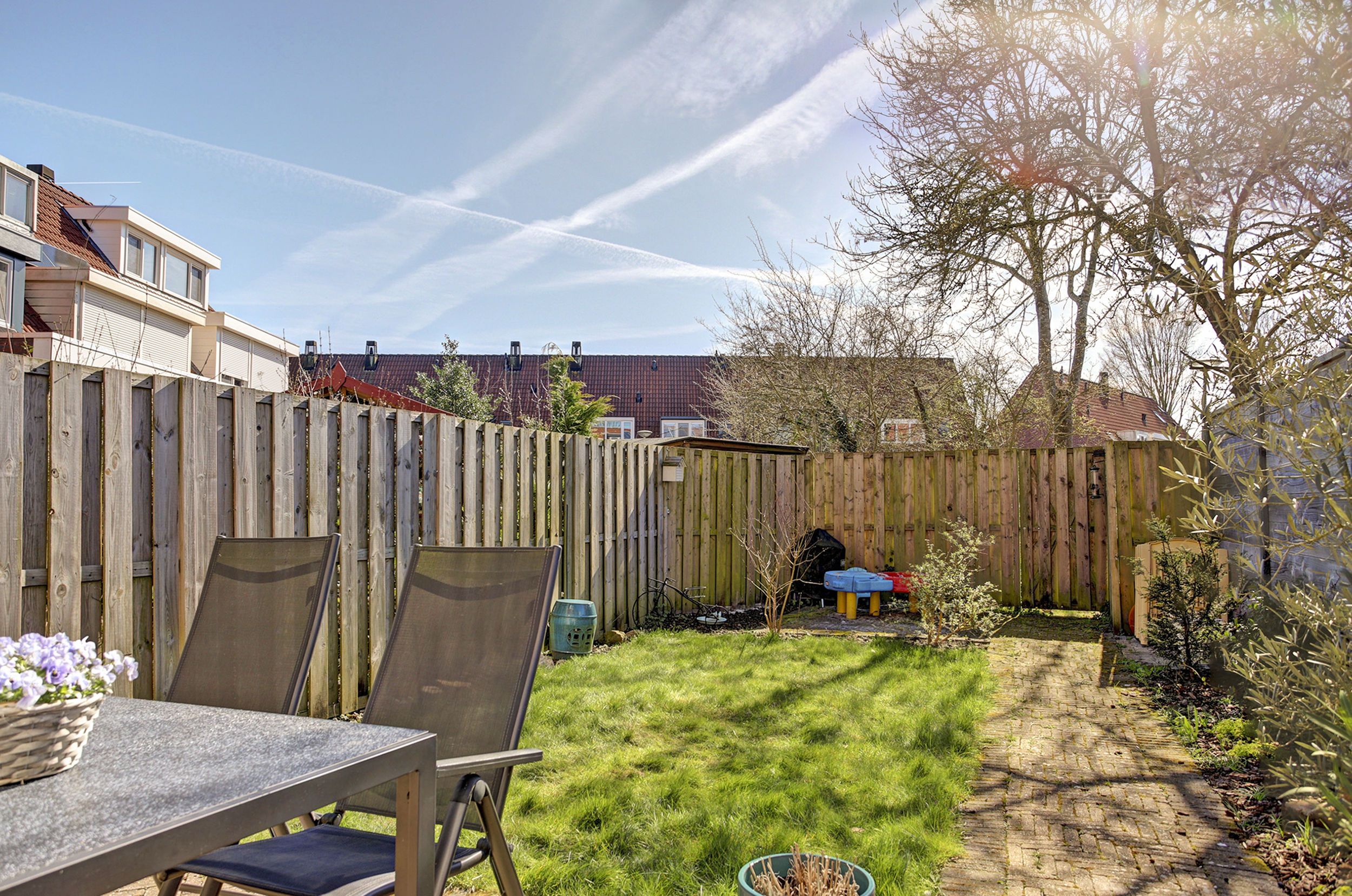 '$houseDetails->street_name'.' '.'$houseDetails->number'