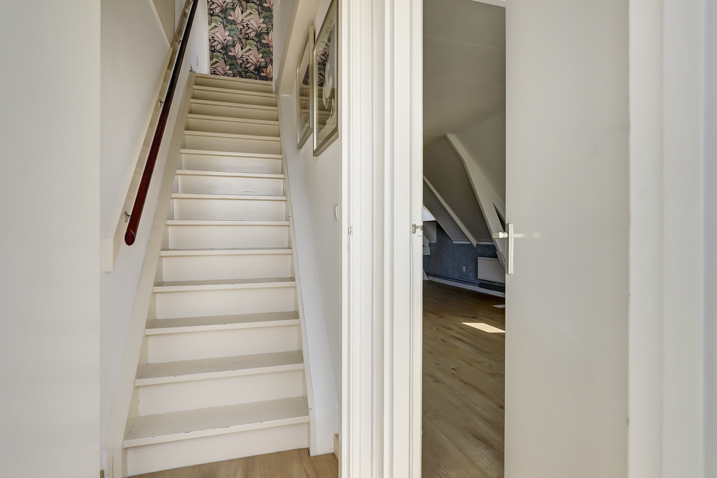 '$houseDetails->street_name'.' '.'$houseDetails->number'