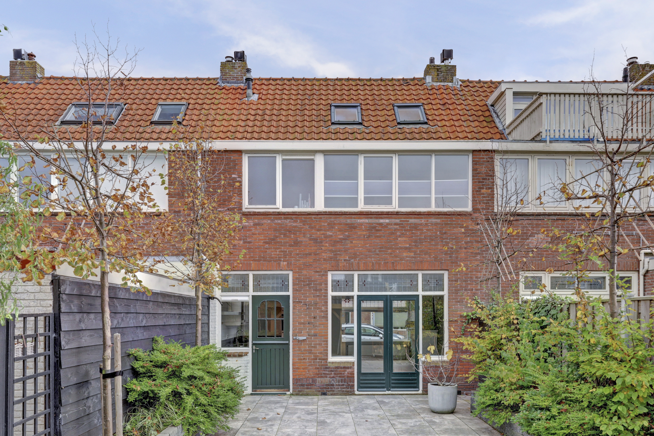 '$houseDetails->street_name'.' '.'$houseDetails->number'