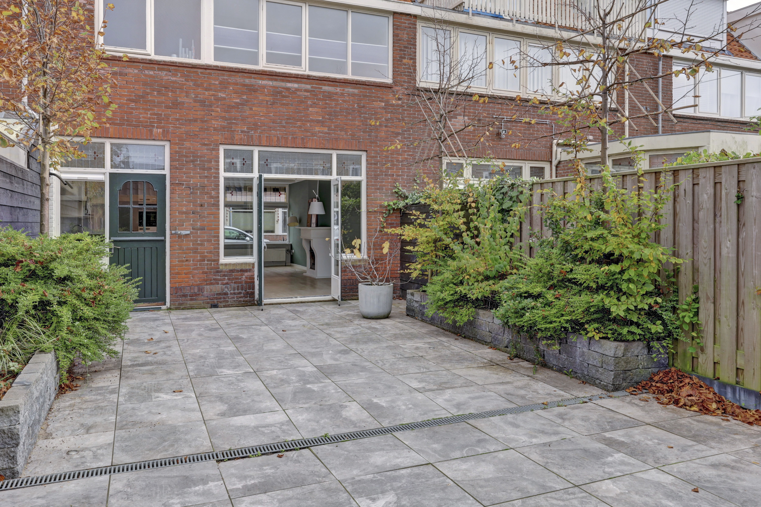 '$houseDetails->street_name'.' '.'$houseDetails->number'