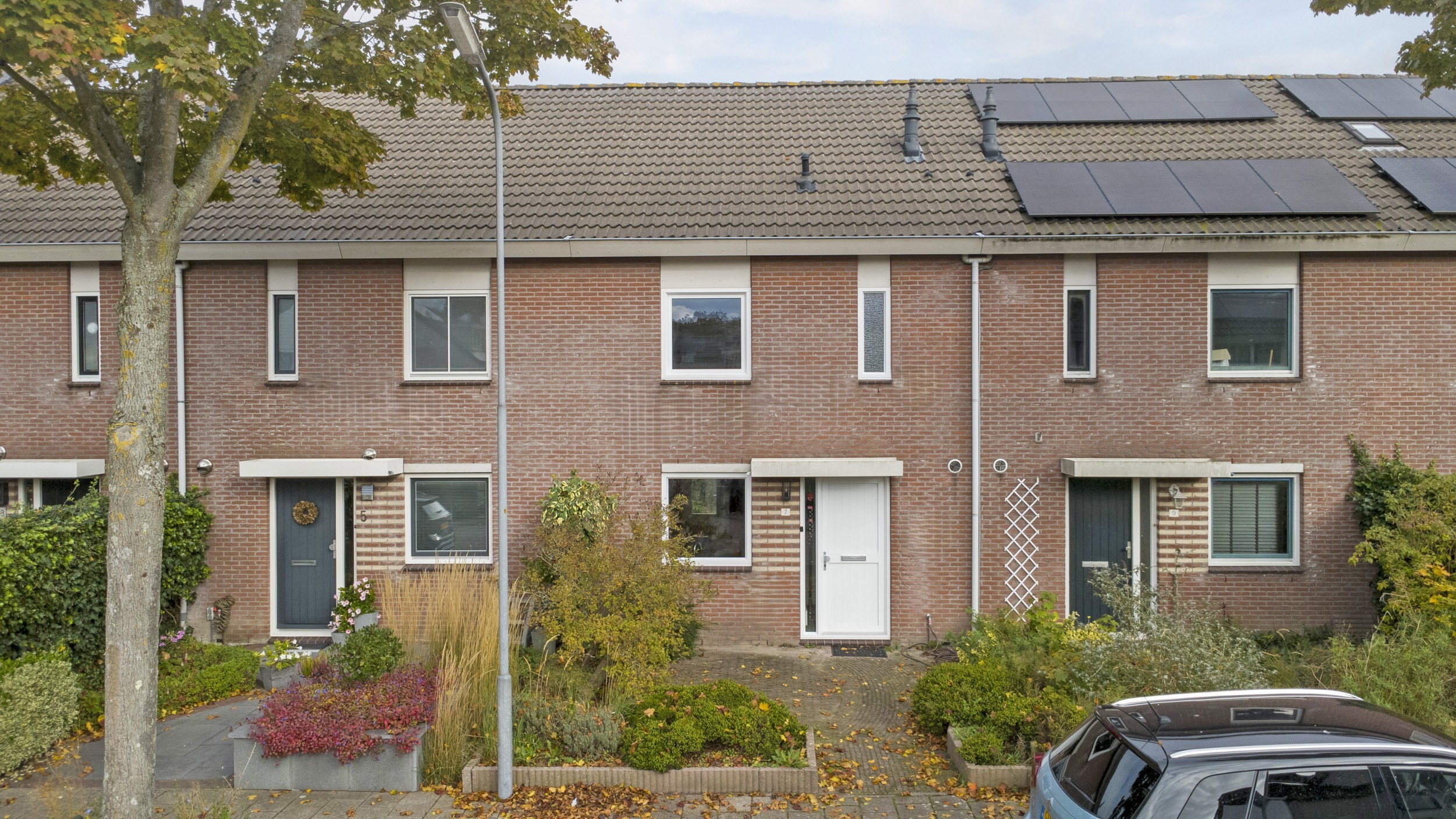 '$houseDetails->street_name'.' '.'$houseDetails->number'