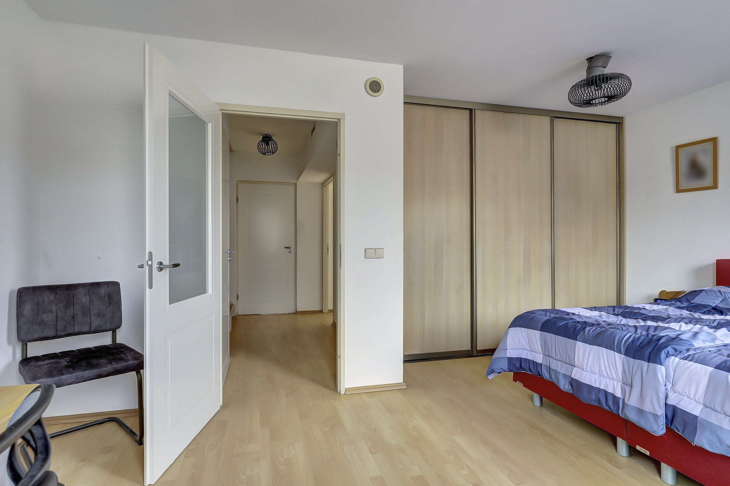 '$houseDetails->street_name'.' '.'$houseDetails->number'