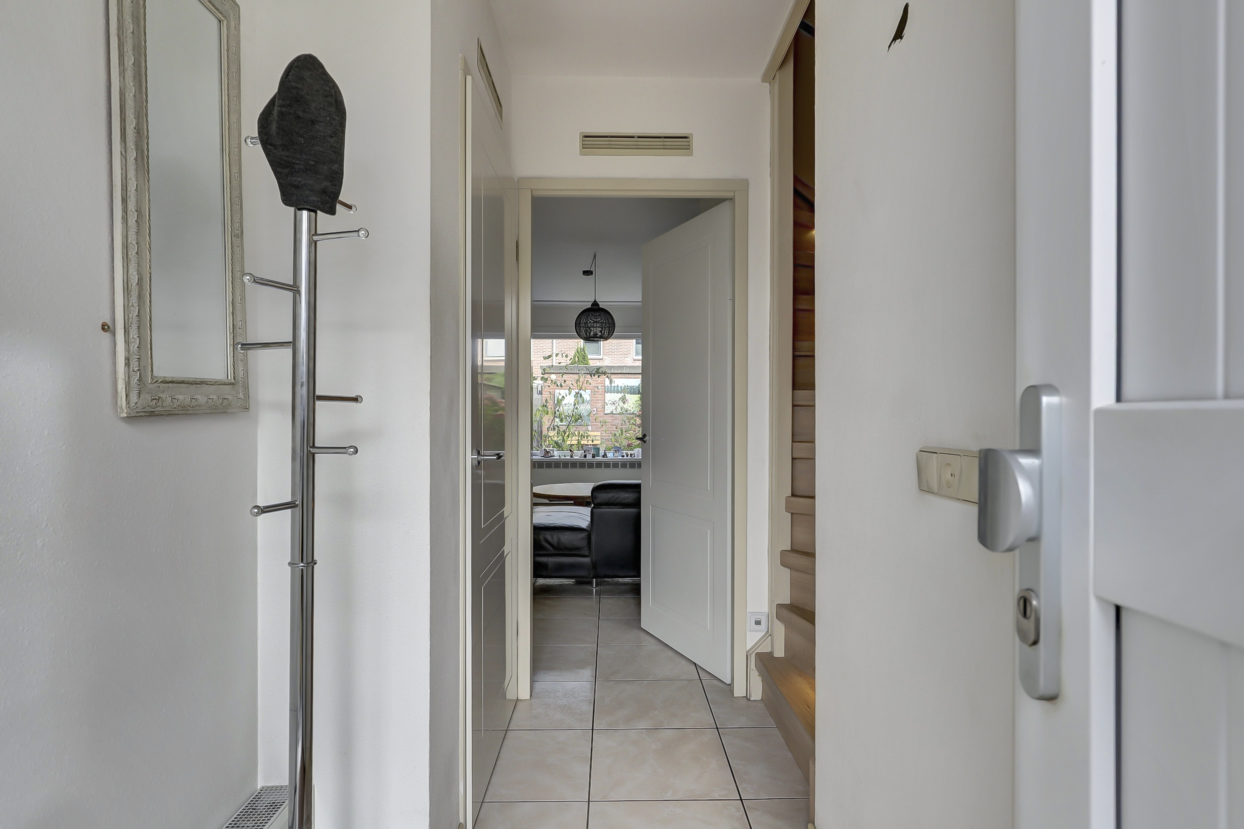 '$houseDetails->street_name'.' '.'$houseDetails->number'