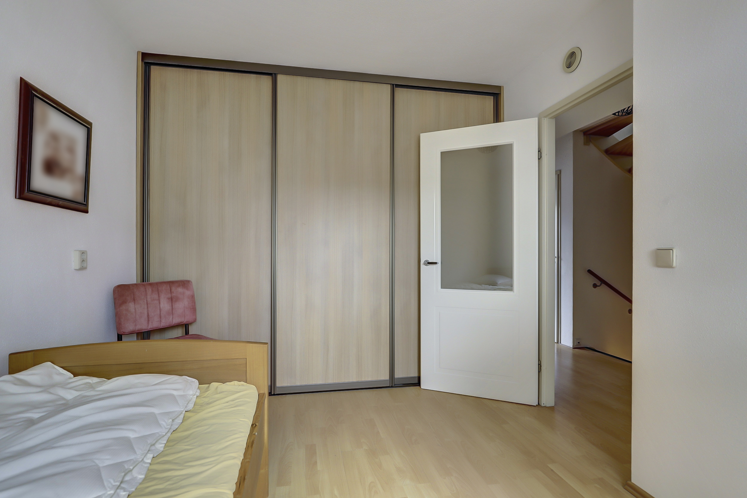 '$houseDetails->street_name'.' '.'$houseDetails->number'