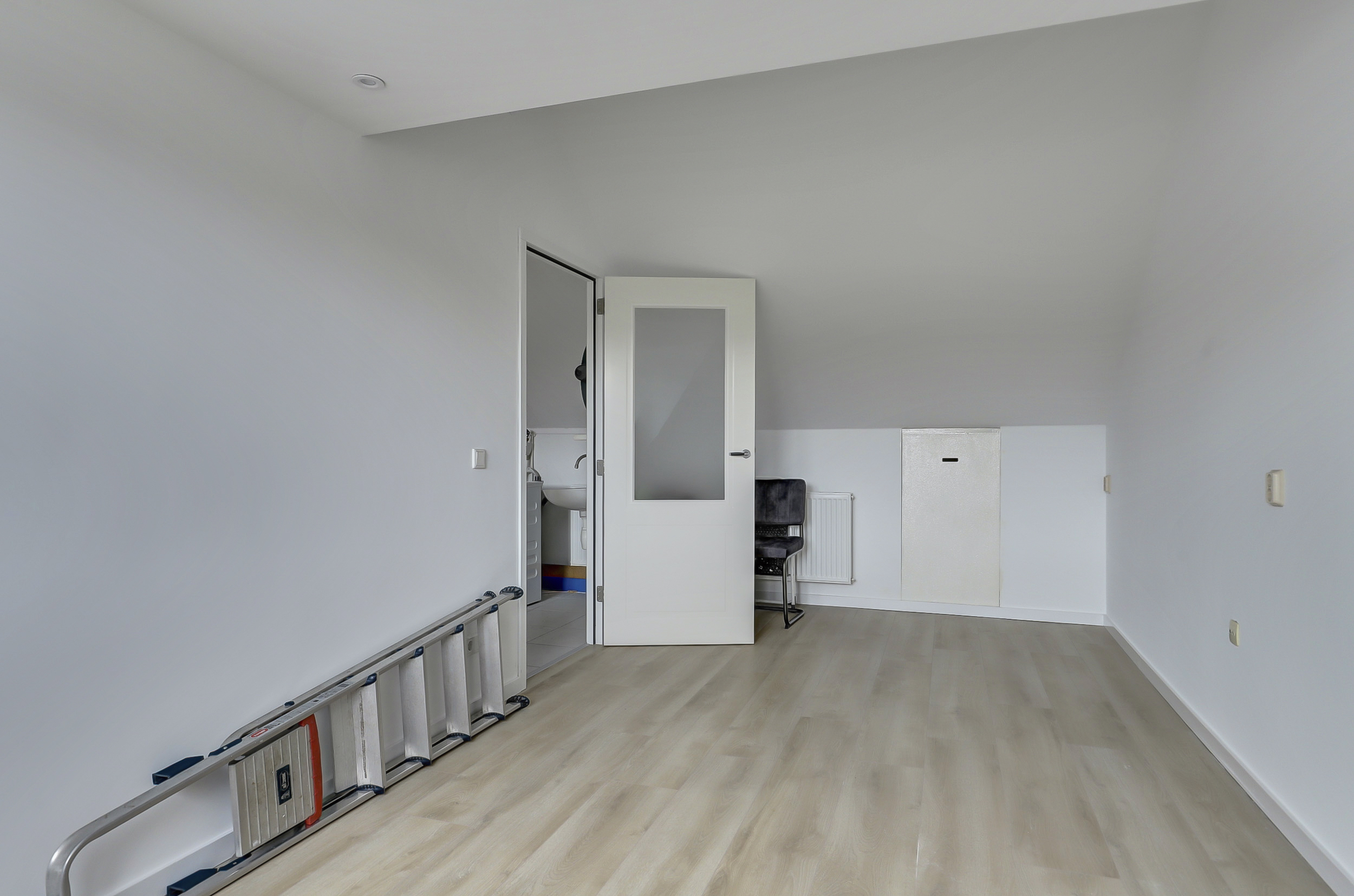 '$houseDetails->street_name'.' '.'$houseDetails->number'