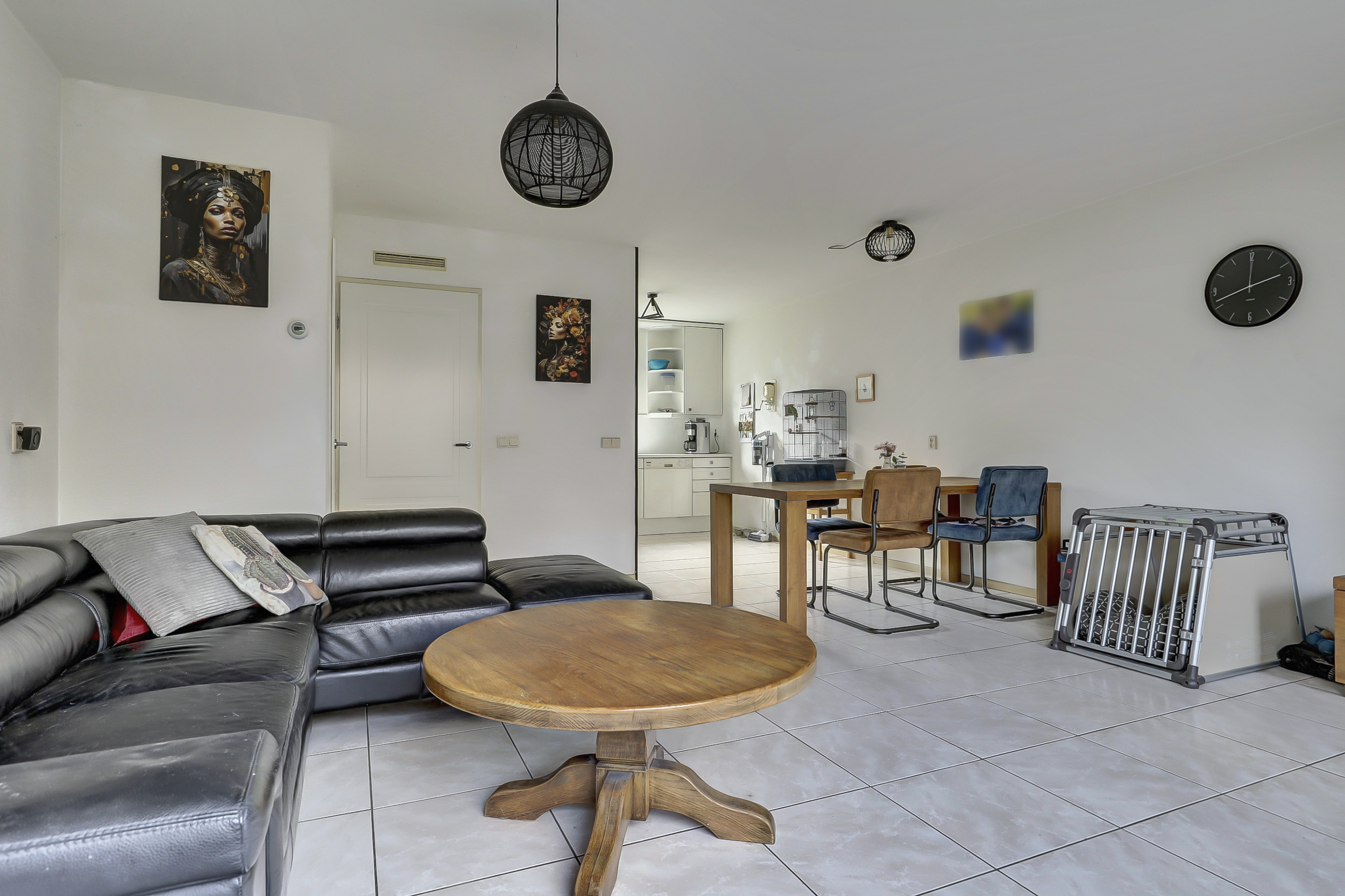 '$houseDetails->street_name'.' '.'$houseDetails->number'