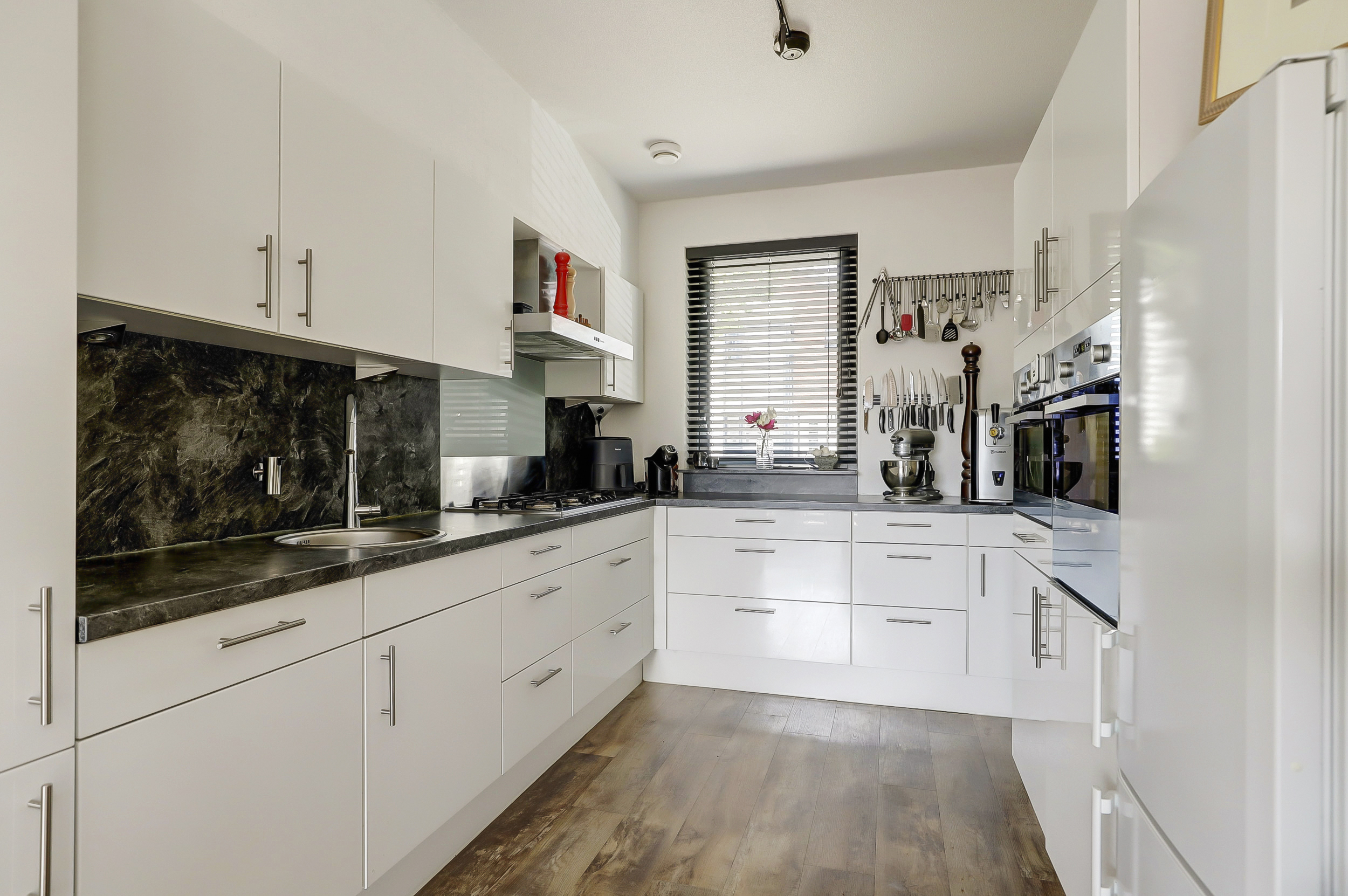 '$houseDetails->street_name'.' '.'$houseDetails->number'