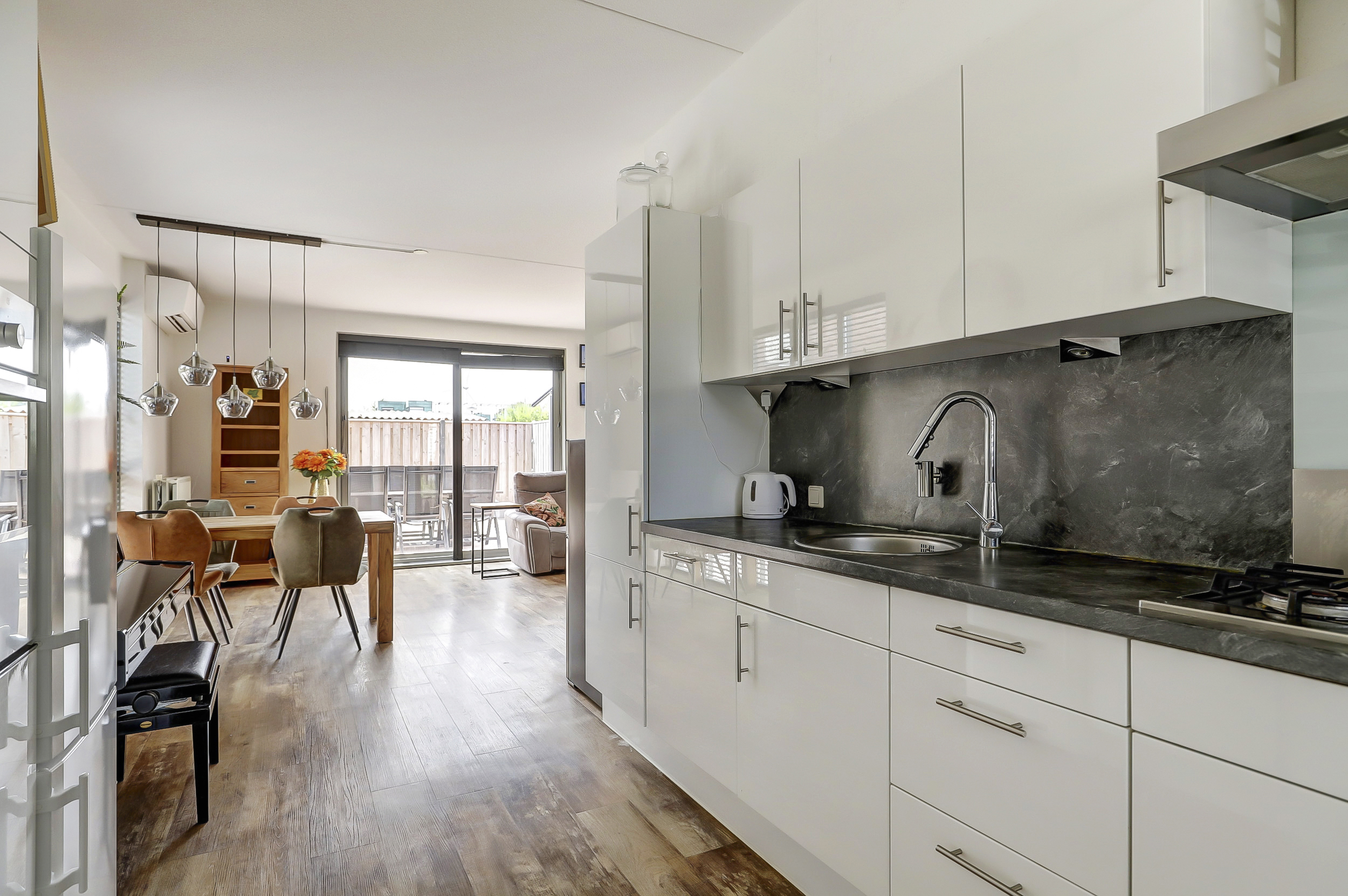 '$houseDetails->street_name'.' '.'$houseDetails->number'