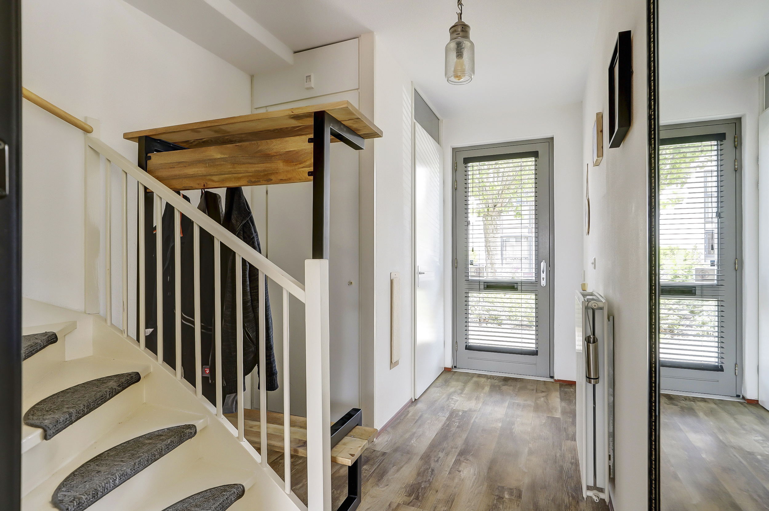 '$houseDetails->street_name'.' '.'$houseDetails->number'