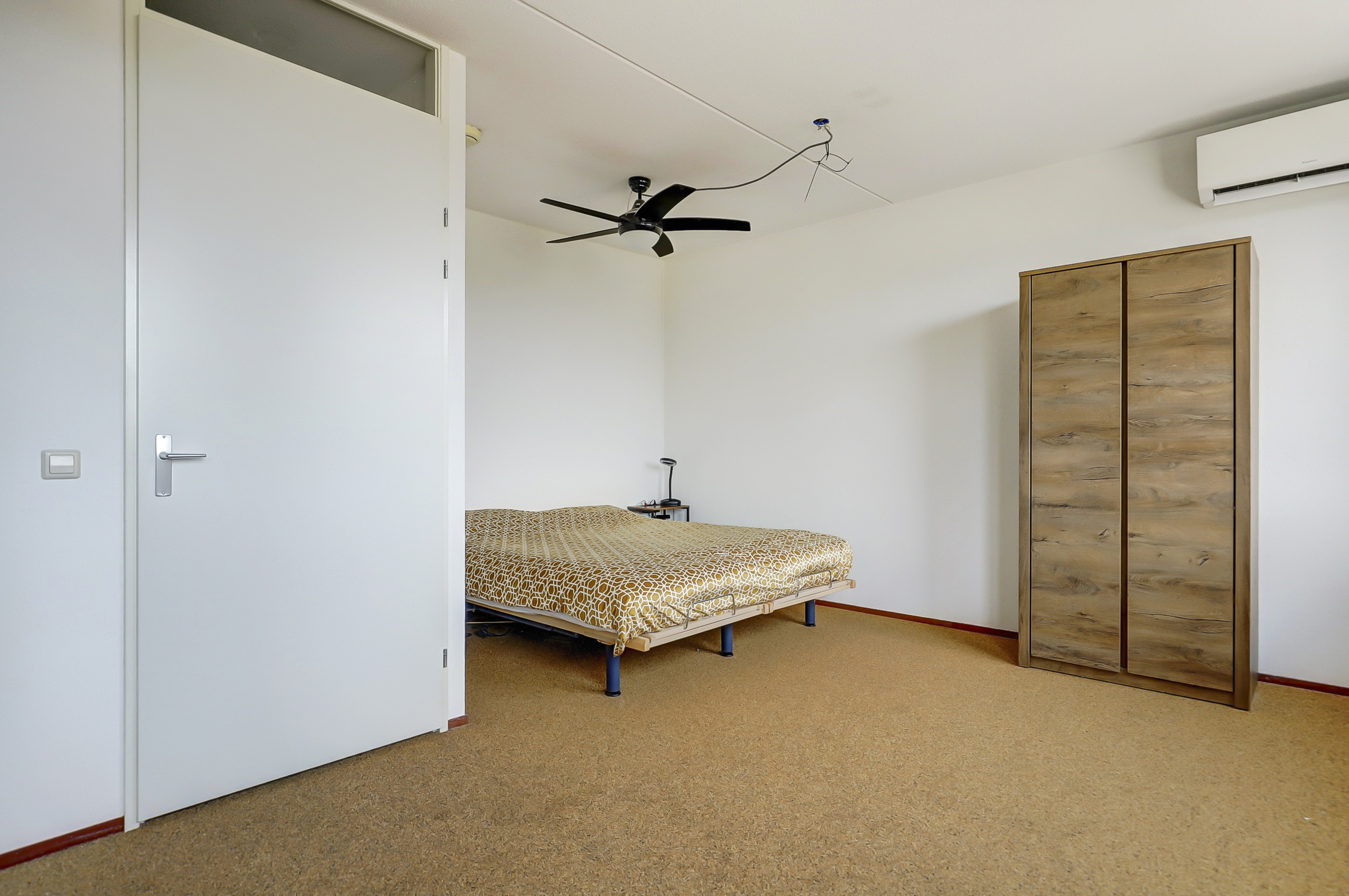 '$houseDetails->street_name'.' '.'$houseDetails->number'