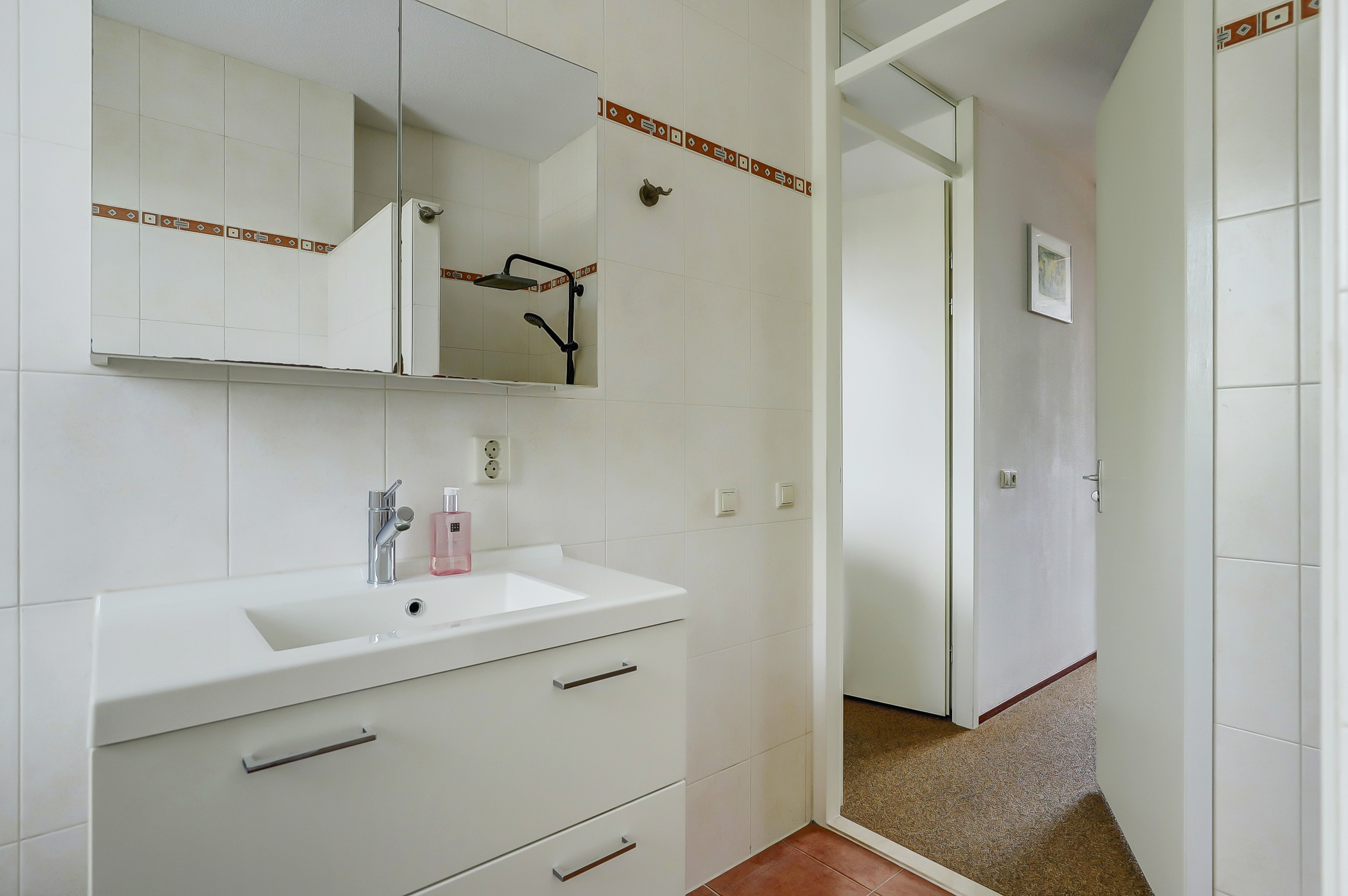 '$houseDetails->street_name'.' '.'$houseDetails->number'