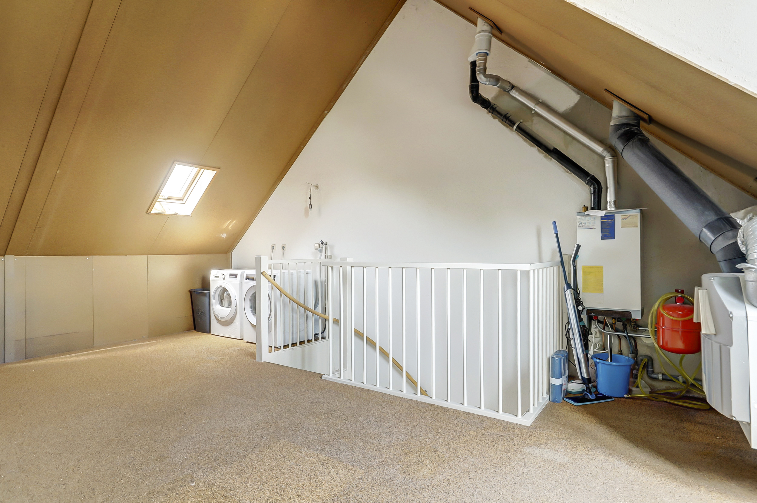 '$houseDetails->street_name'.' '.'$houseDetails->number'