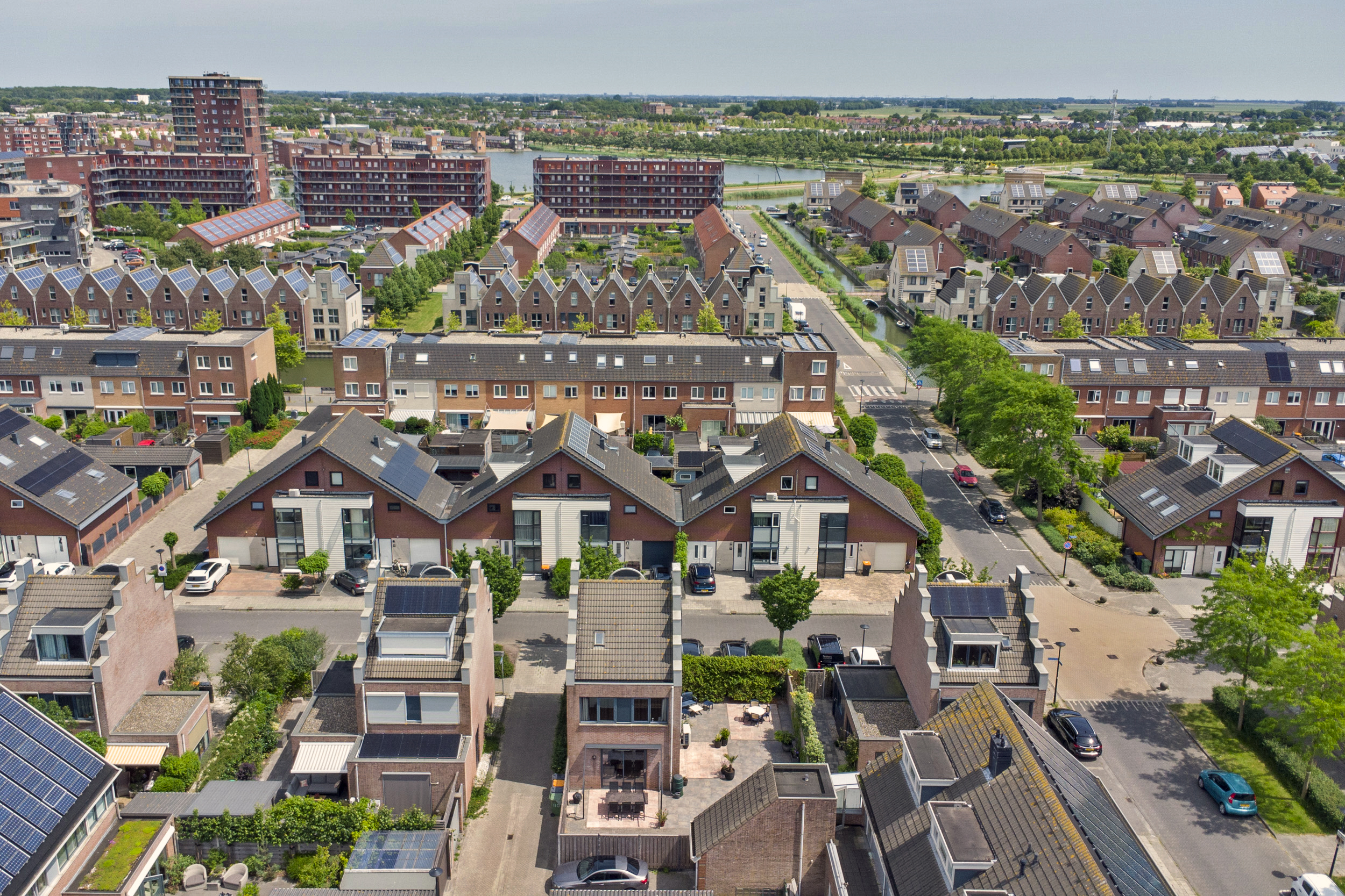 '$houseDetails->street_name'.' '.'$houseDetails->number'