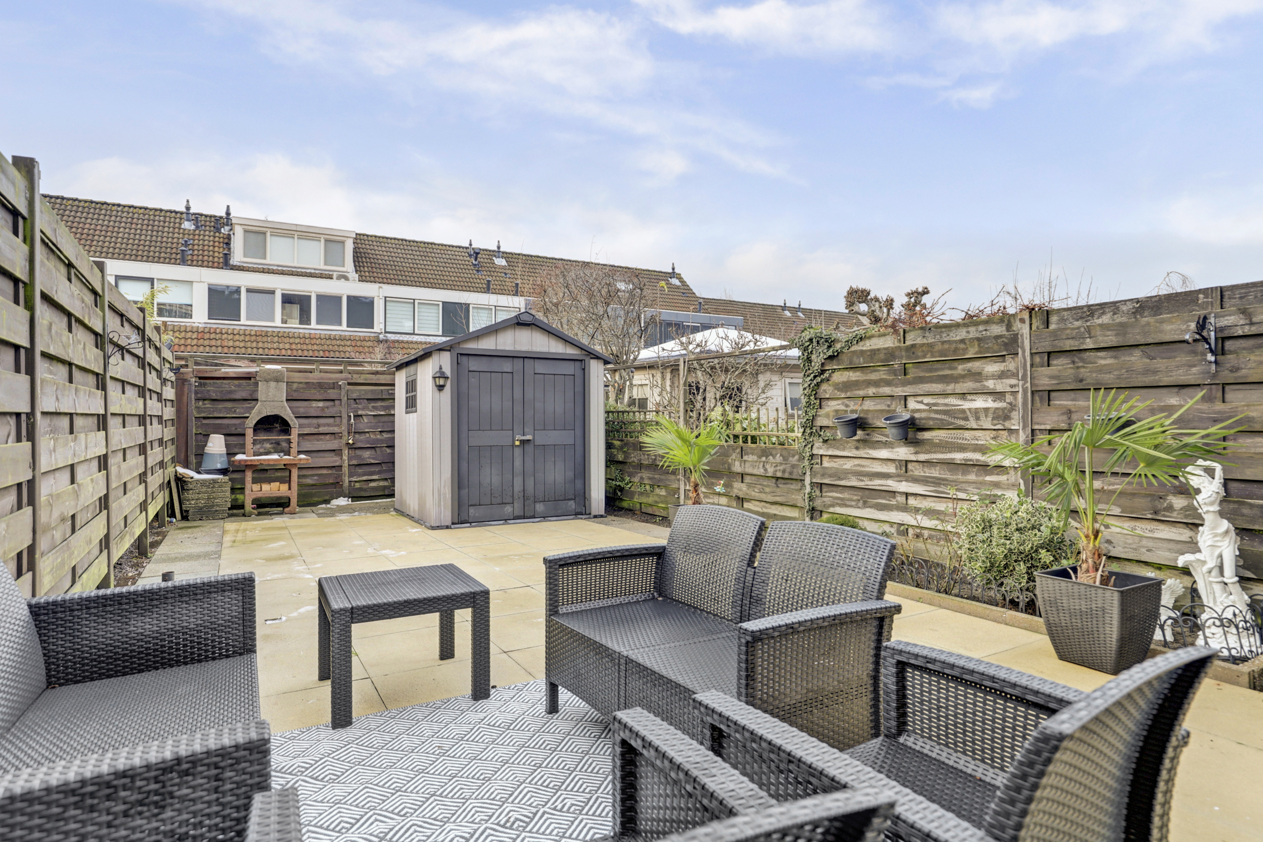 '$houseDetails->street_name'.' '.'$houseDetails->number'