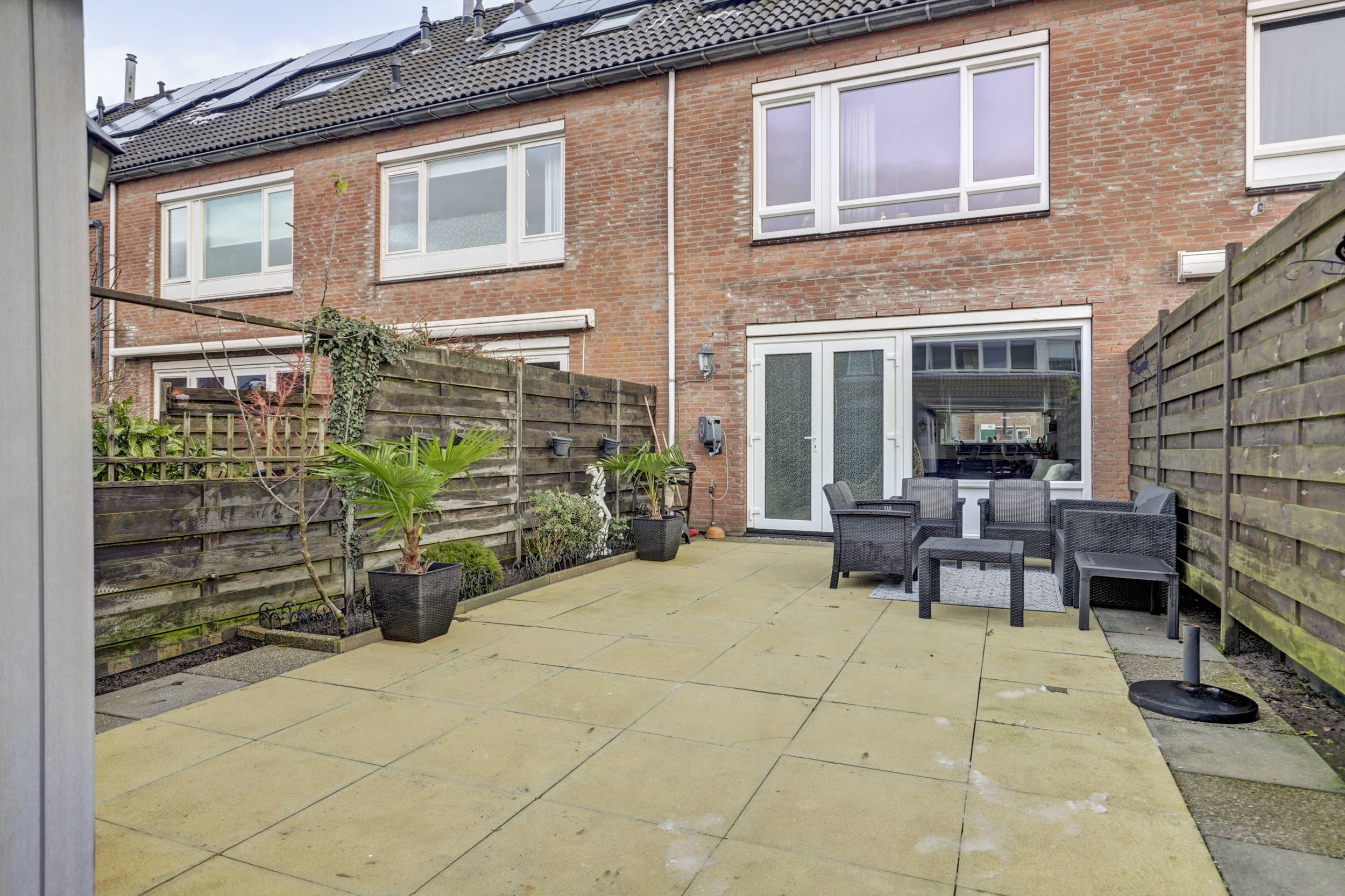 '$houseDetails->street_name'.' '.'$houseDetails->number'