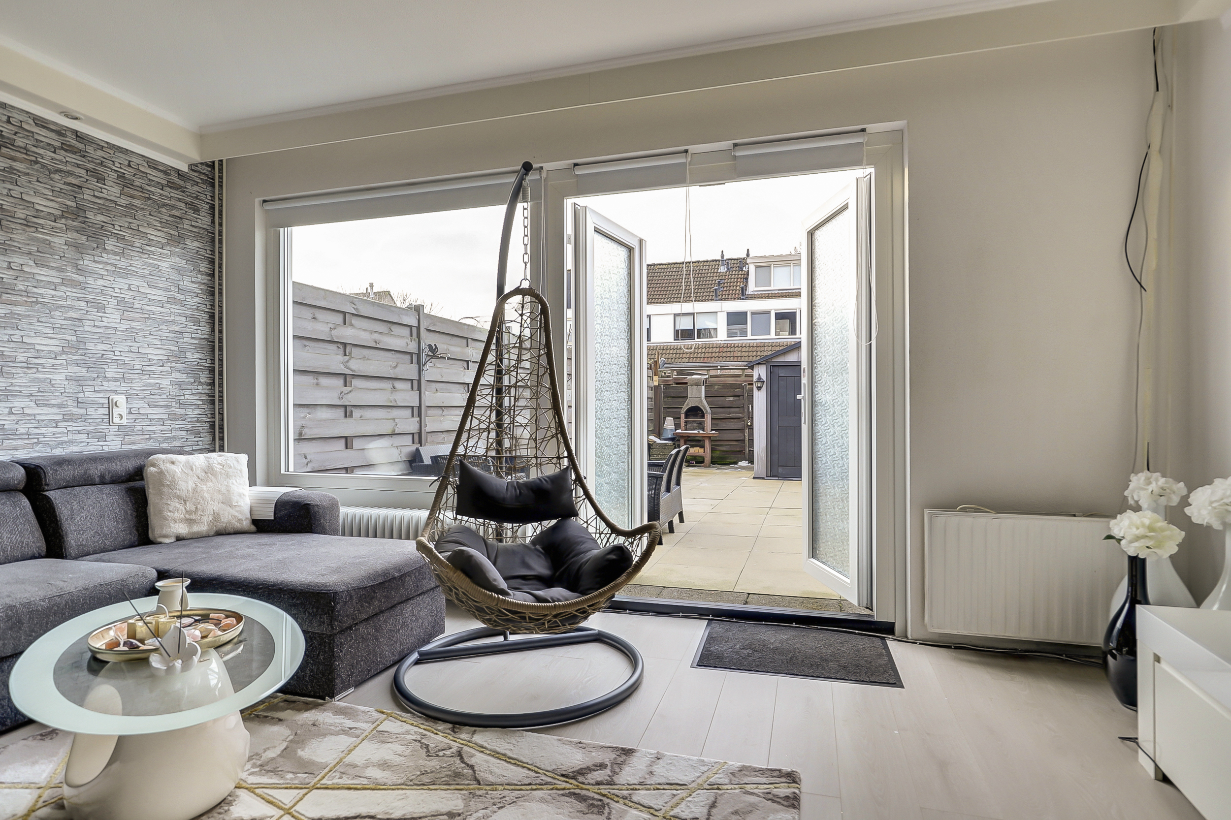 '$houseDetails->street_name'.' '.'$houseDetails->number'